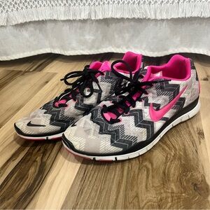 Nike Free Chevron TR Fit 3 Shoes Size 8.5